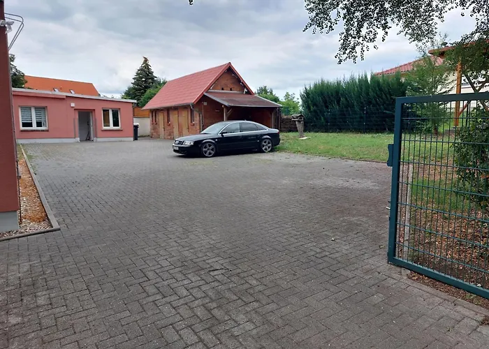 Pensionat Gaestehaus Heinrich Heine Schule Bad Dürrenberg